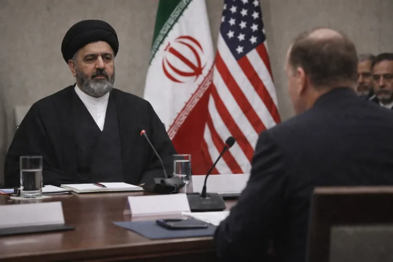 इस्लामाबाद वार्ता: 21 घंटे बाद भी कोई समझौता नहीं, रविवार को फिर होगी बातचीत